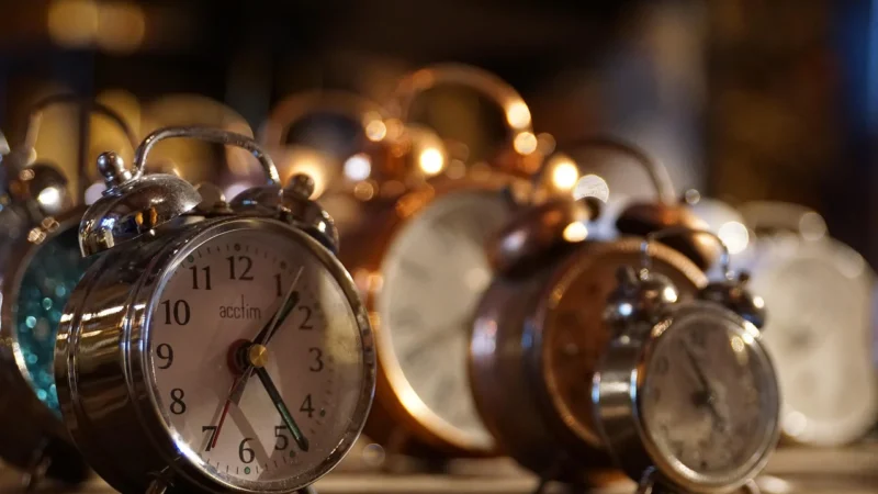 Belldeco Rustic Zegarek Na Nóżce (103134)