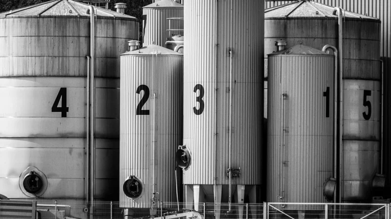 Stainless Europe Pręt Okrągły Gorącowalcowany Łuszczony Nierdzewny Kwasoodporny Fi 55mm Gatunek Stali 1.4301/1.4307 304 304L 30cm